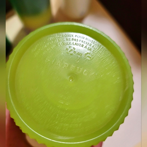 Limited Halloween edition GLOW IN THE DARK! Starbucks Grandé Tumbler - Picture 3 of 9